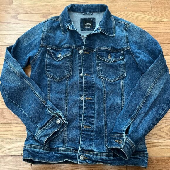 [M] Zara Man Dark Wash Blue Denim Trucker Jacket Button Stretch - Picture 1 of 8